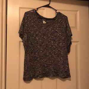 Short sleeve sweater shirt